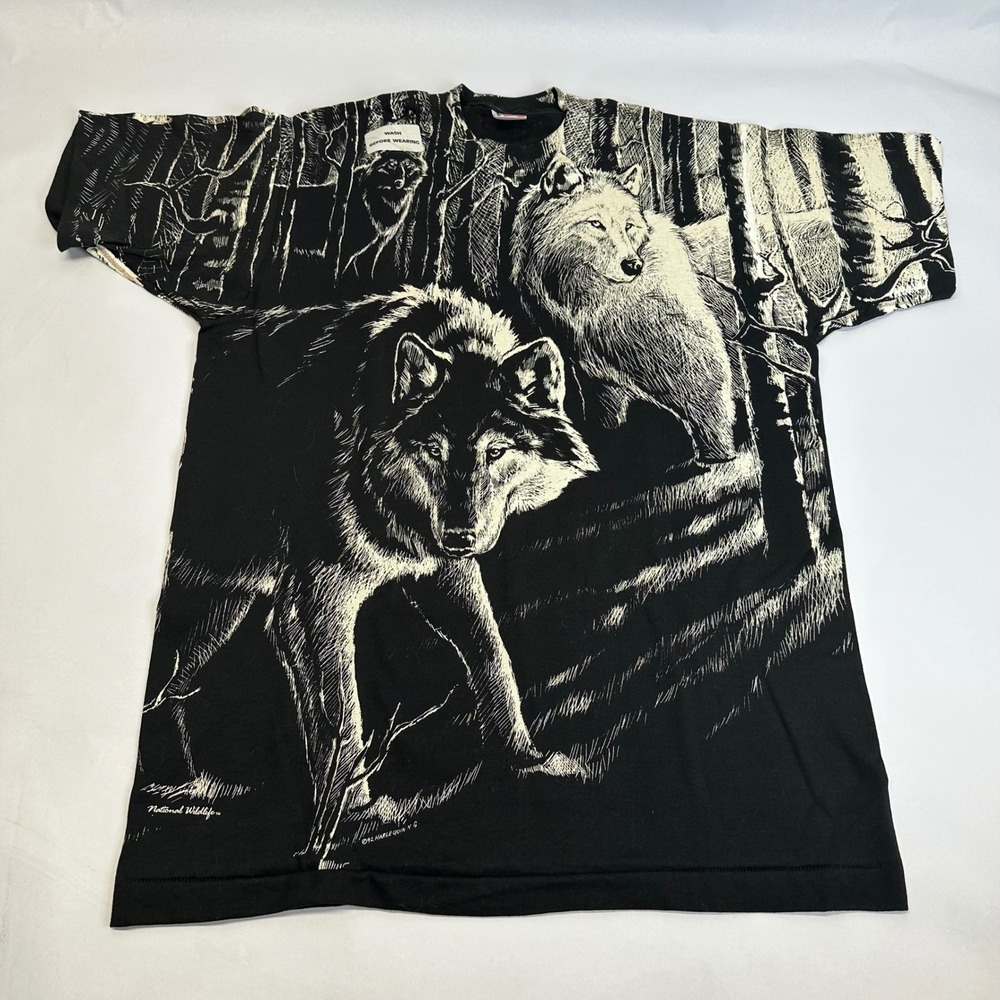 Vintage '92 Wildlife Wolf All Over Print T-Shirt Fruit of Loom M Single Stitch